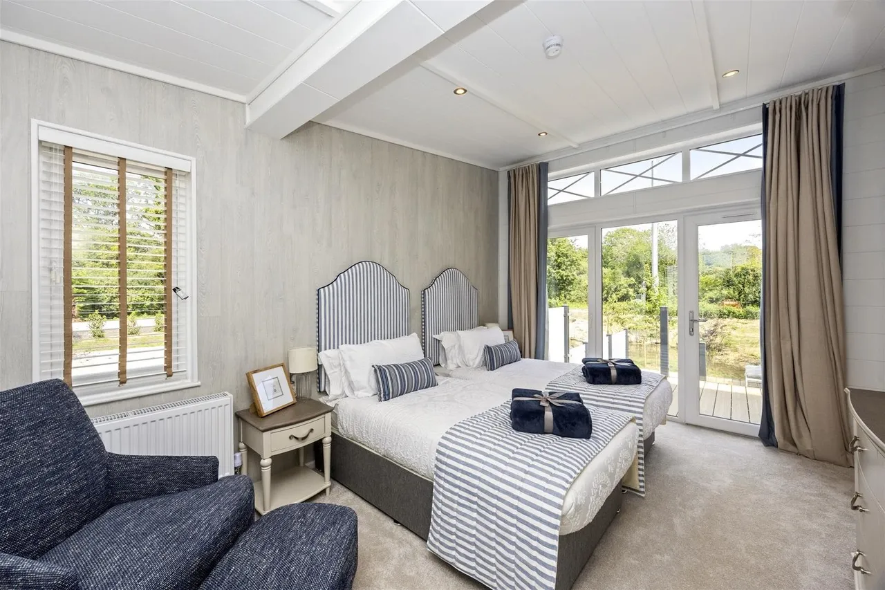 Bluebell Park, Sumners Ponds, Barns Green, Horsham, photo 5