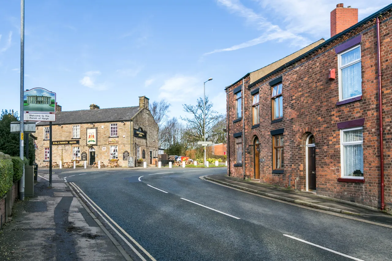 Haigh Road, Aspull, WN2, photo 11