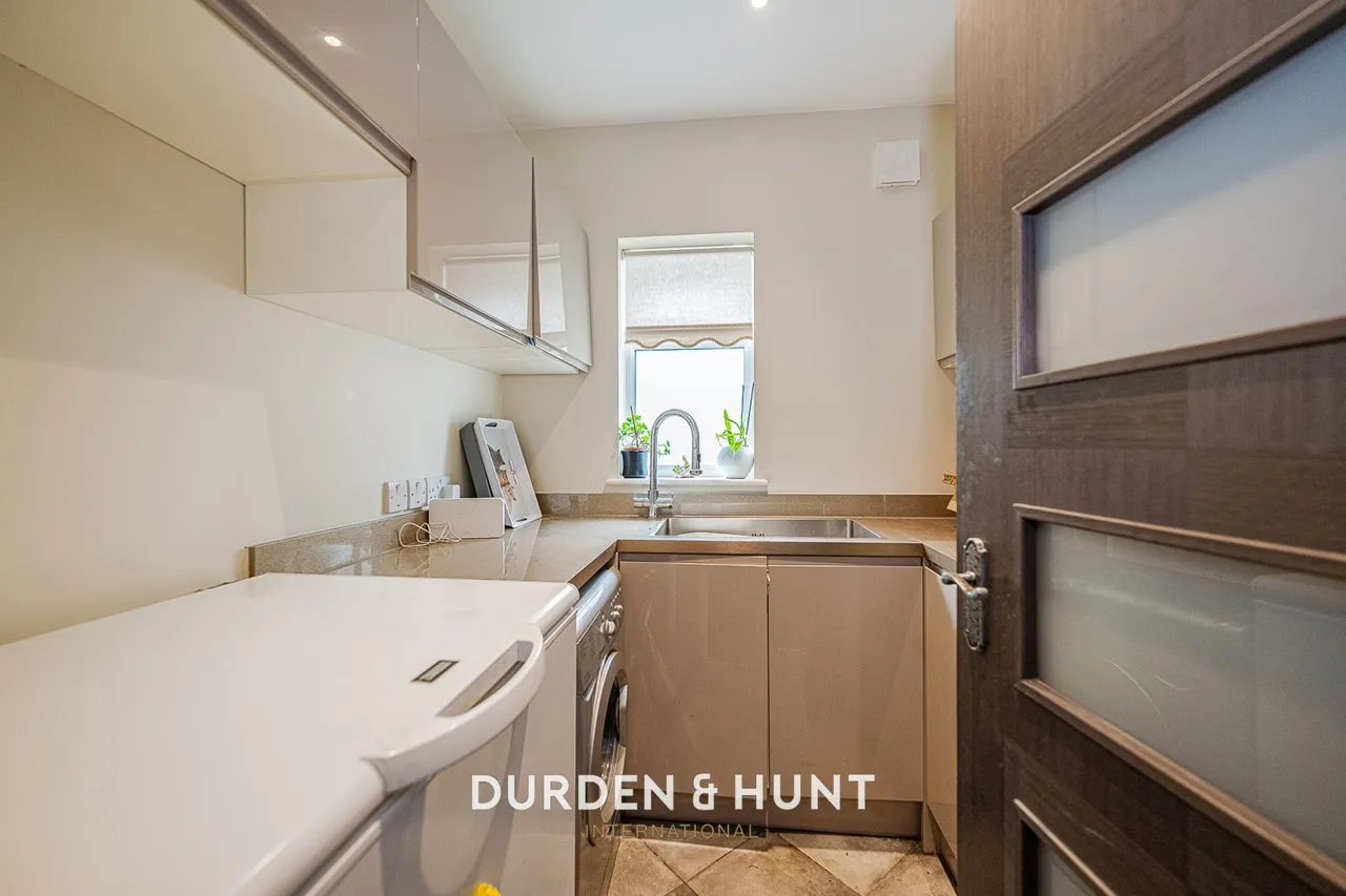 Ewellhurst Road, Clayhall, IG5, photo 9