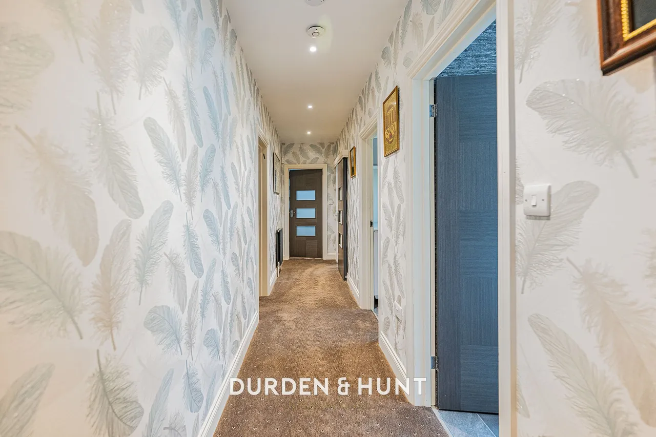 Ewellhurst Road, Clayhall, IG5, photo 11