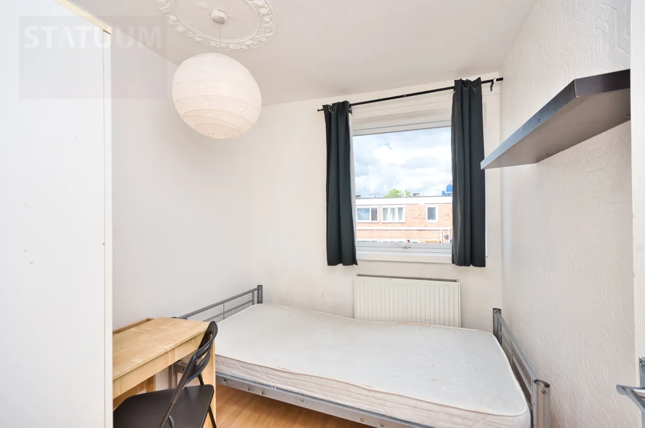 Portia Way, Mile End, E3, photo 9