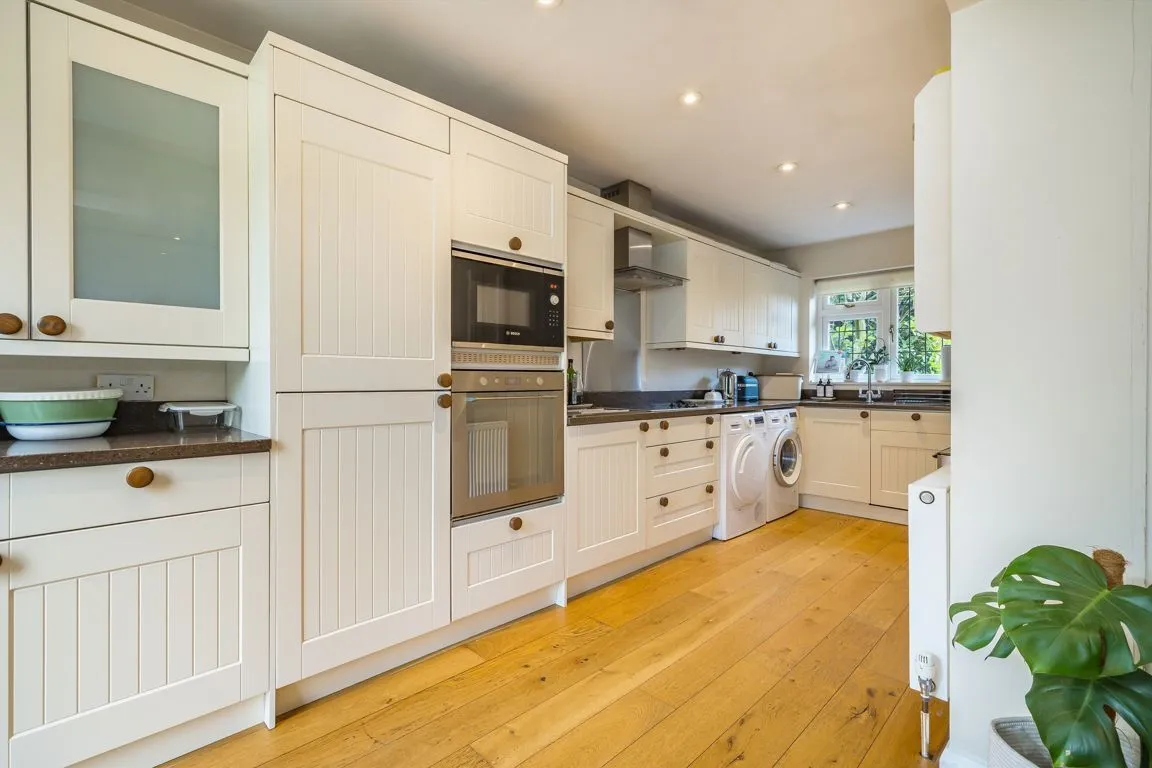 Woodland Way, Weybridge, KT13, photo 4
