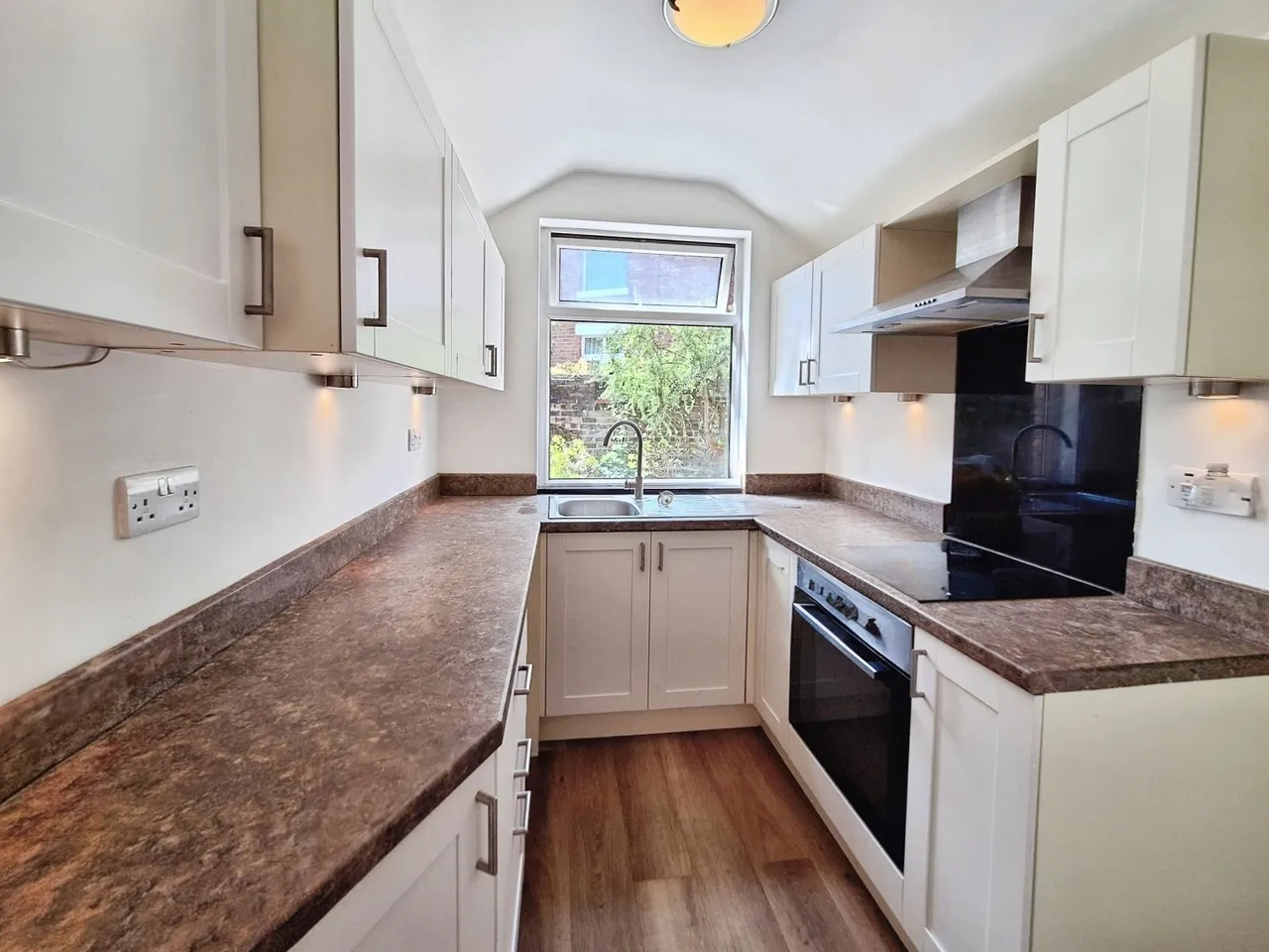 Stockport Road, Marple, SK6, photo 4