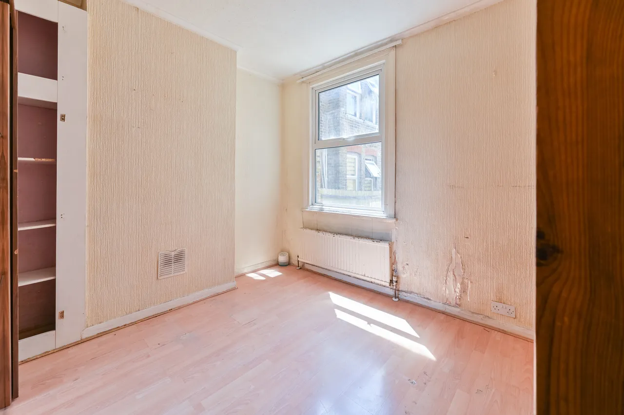 19 Hythe Road, Thornton Heath, photo 5