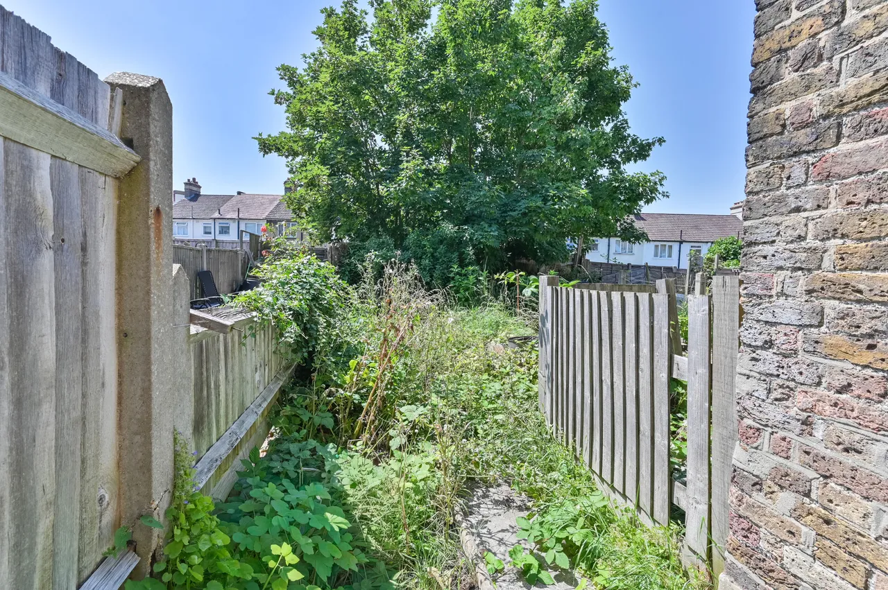 19 Hythe Road, Thornton Heath, photo 10