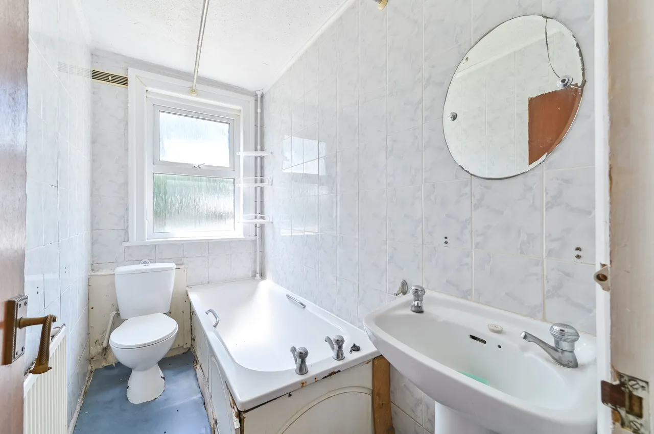 19 Hythe Road, Thornton Heath, photo 8