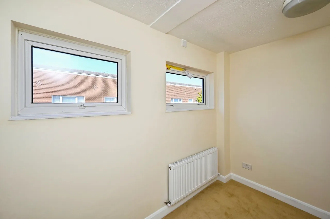 Redruth Drive, Mansfield, Nottinghamshire, NG18, photo 18