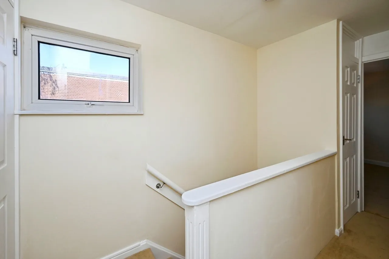 Redruth Drive, Mansfield, Nottinghamshire, NG18, photo 12