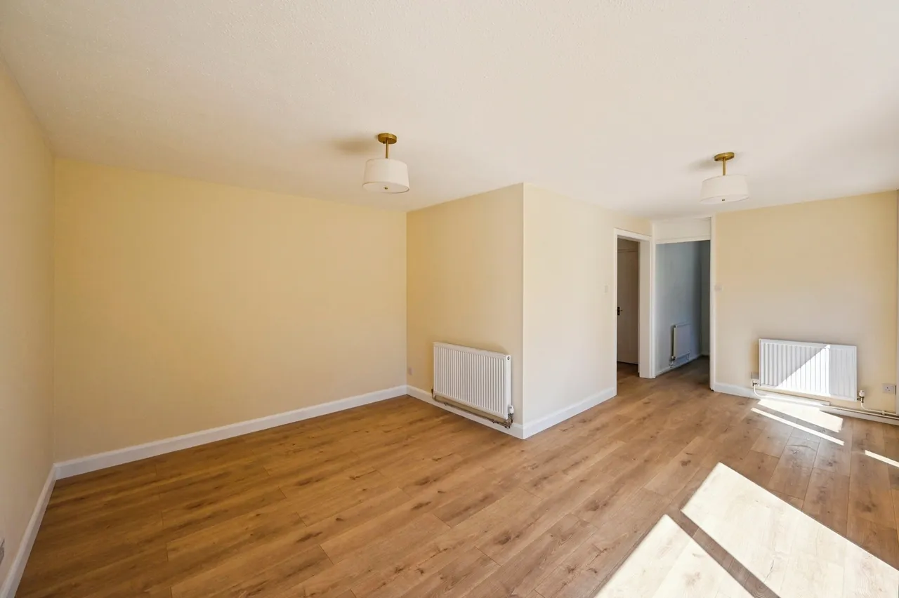 Redruth Drive, Mansfield, Nottinghamshire, NG18, photo 6