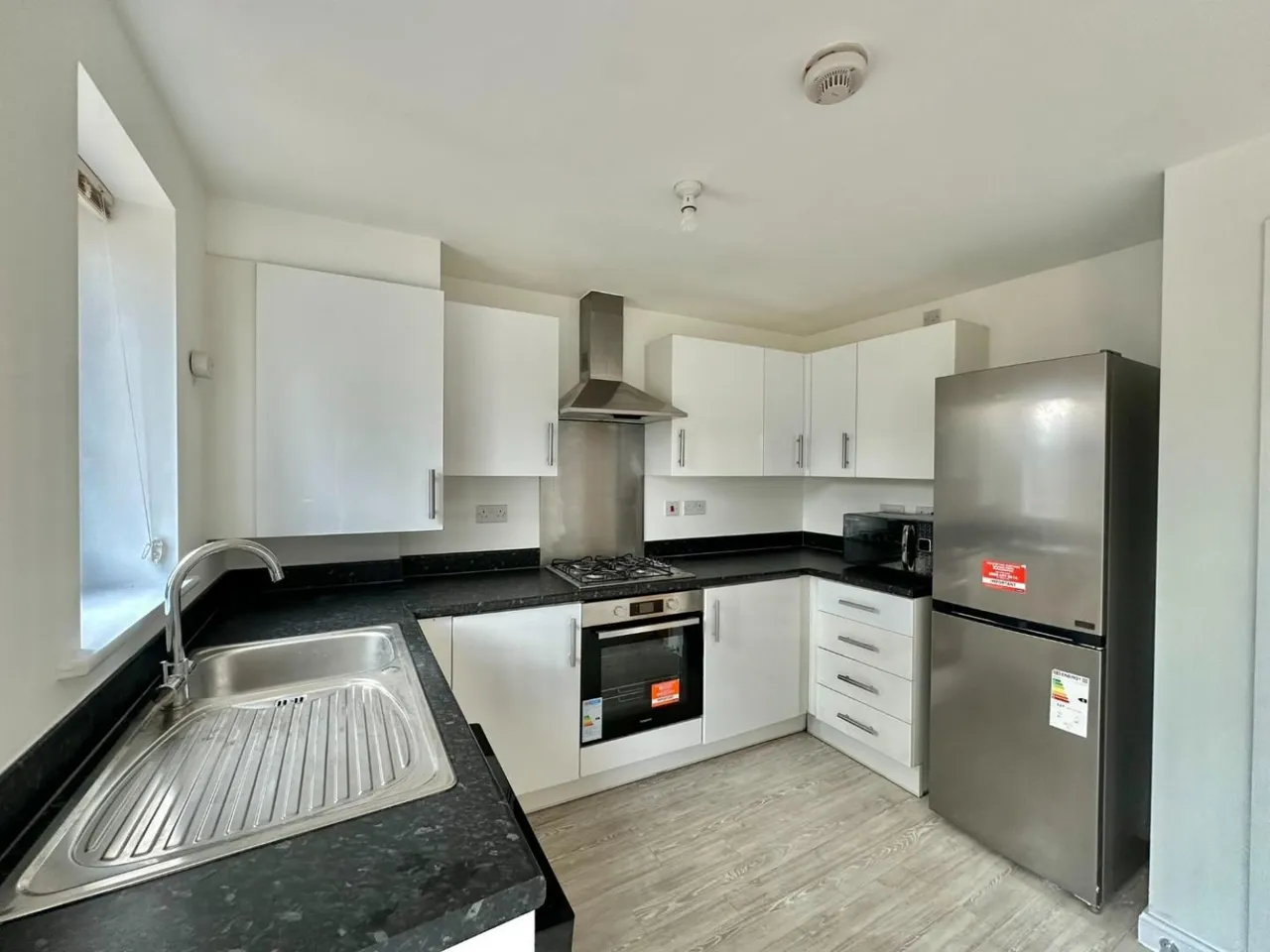 4 bed house to rent, Varcoe Gardens, Hayes, UB3