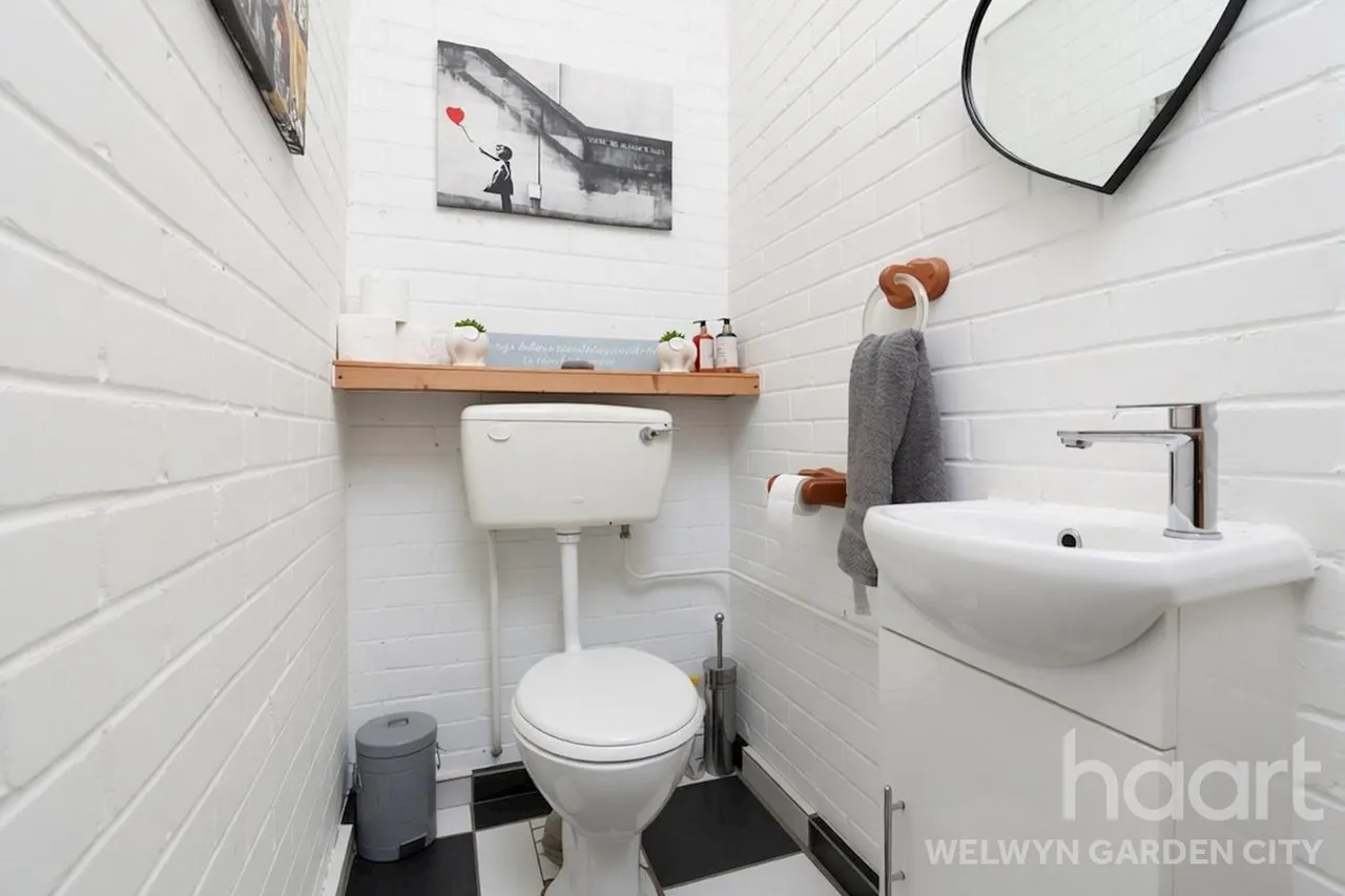 Daniells, Welwyn Garden City, AL7, photo 23