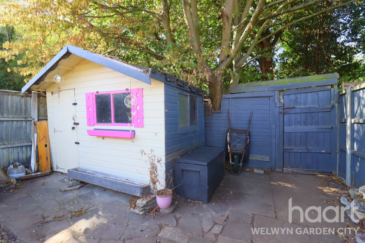 Daniells, Welwyn Garden City, AL7, photo 28