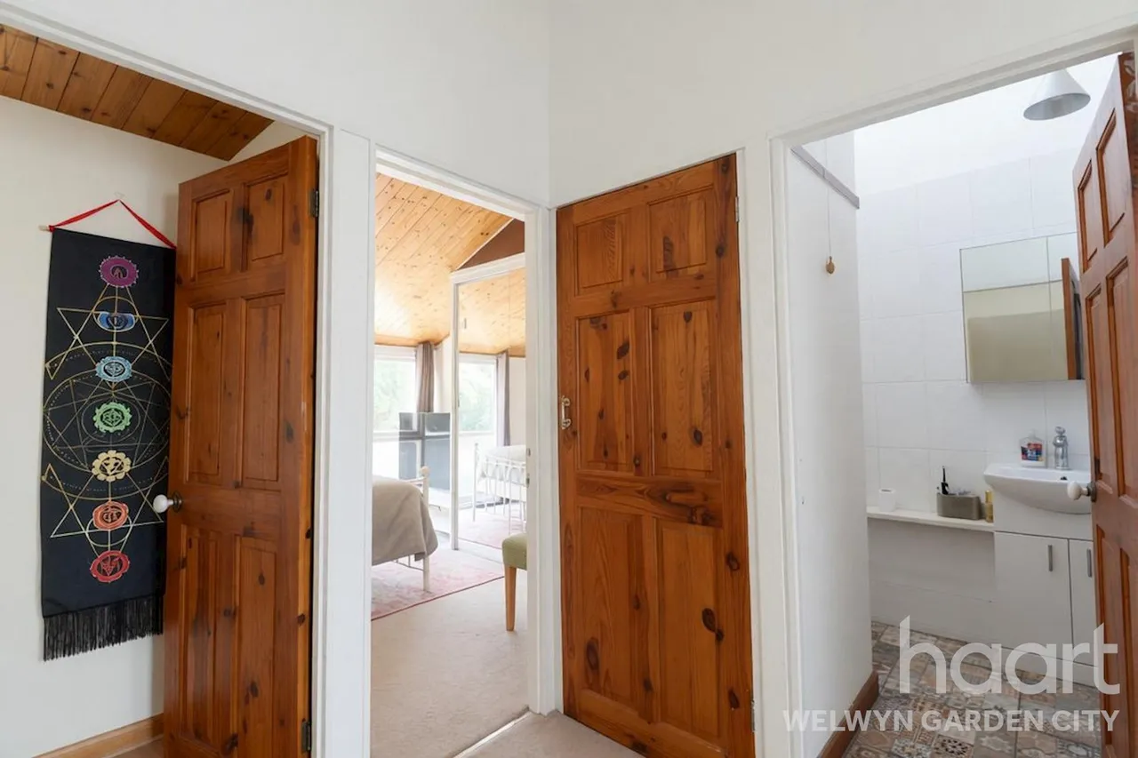 Daniells, Welwyn Garden City, AL7, photo 9