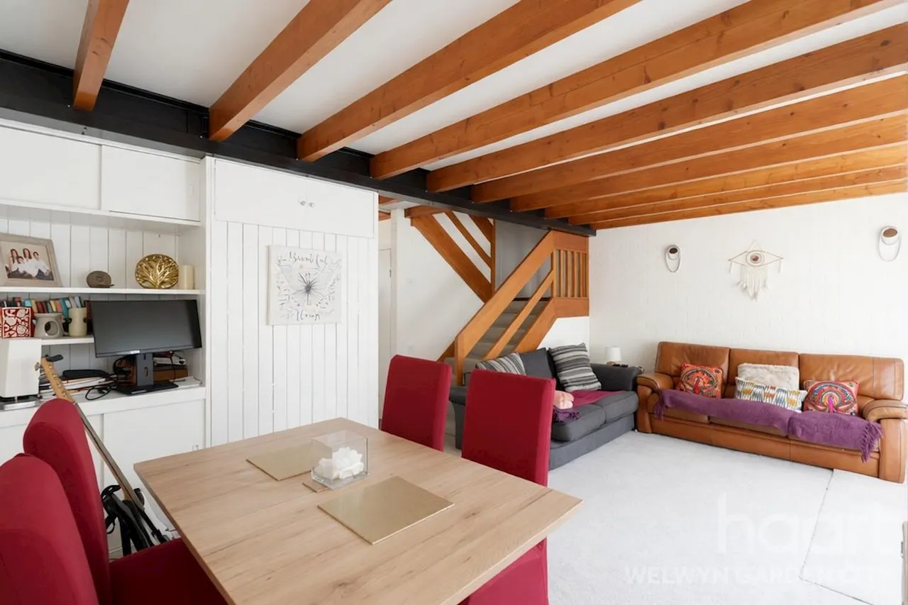 Daniells, Welwyn Garden City, AL7, photo 8