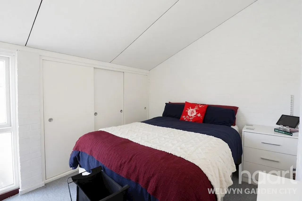 Daniells, Welwyn Garden City, AL7, photo 15