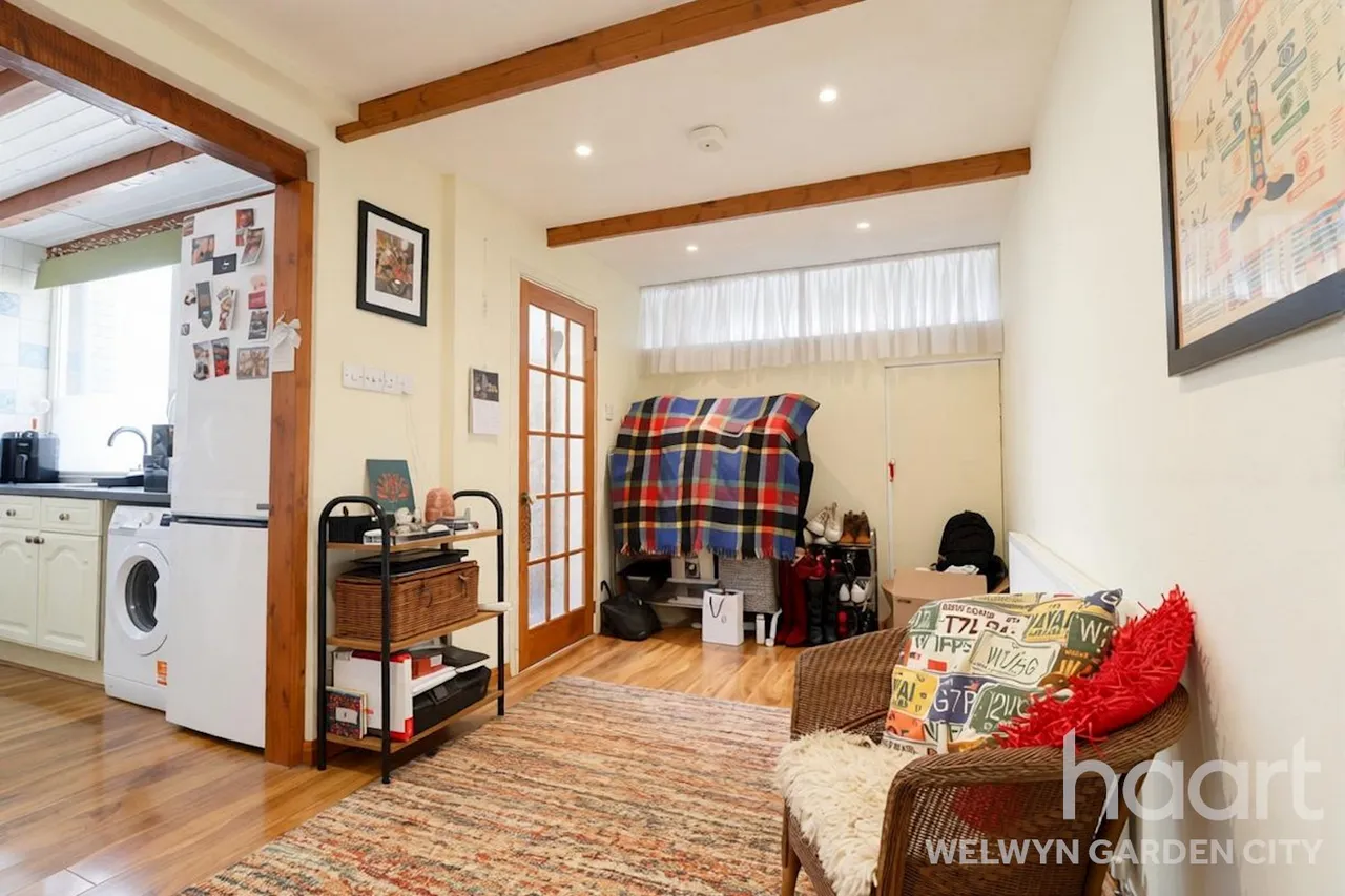 Daniells, Welwyn Garden City, AL7, photo 4