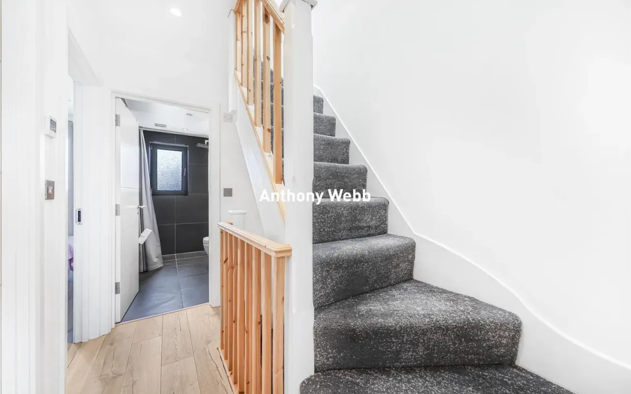 Falkland Avenue, New Southgate, N11, photo 10
