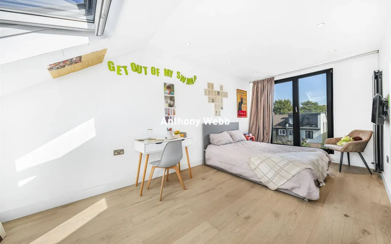 Falkland Avenue, New Southgate, N11, photo 26