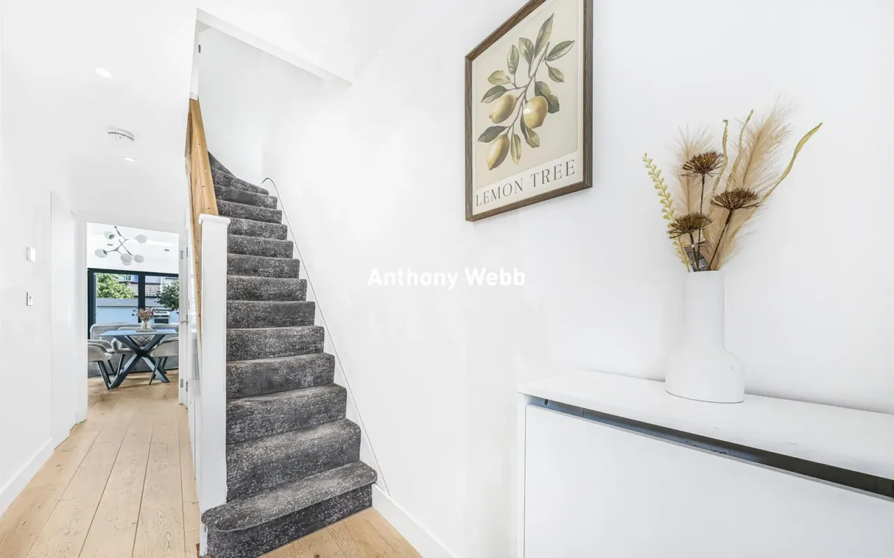 Falkland Avenue, New Southgate, N11, photo 3