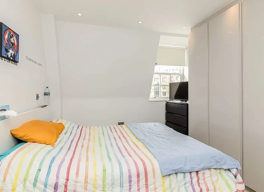 Kew Bridge Road, Brentford, TW8, photo 5