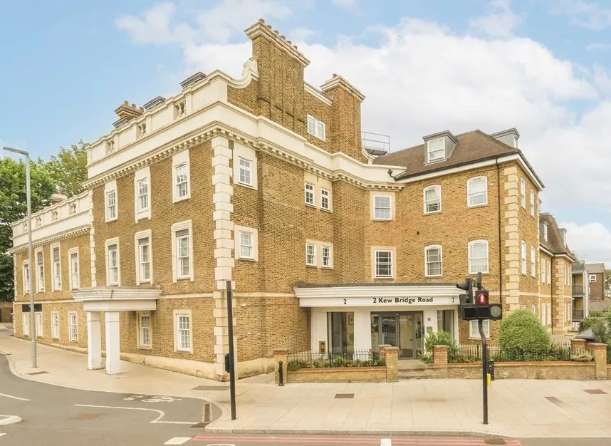 2 bed flat for sale — Kew Bridge Road, Brentford, TW8