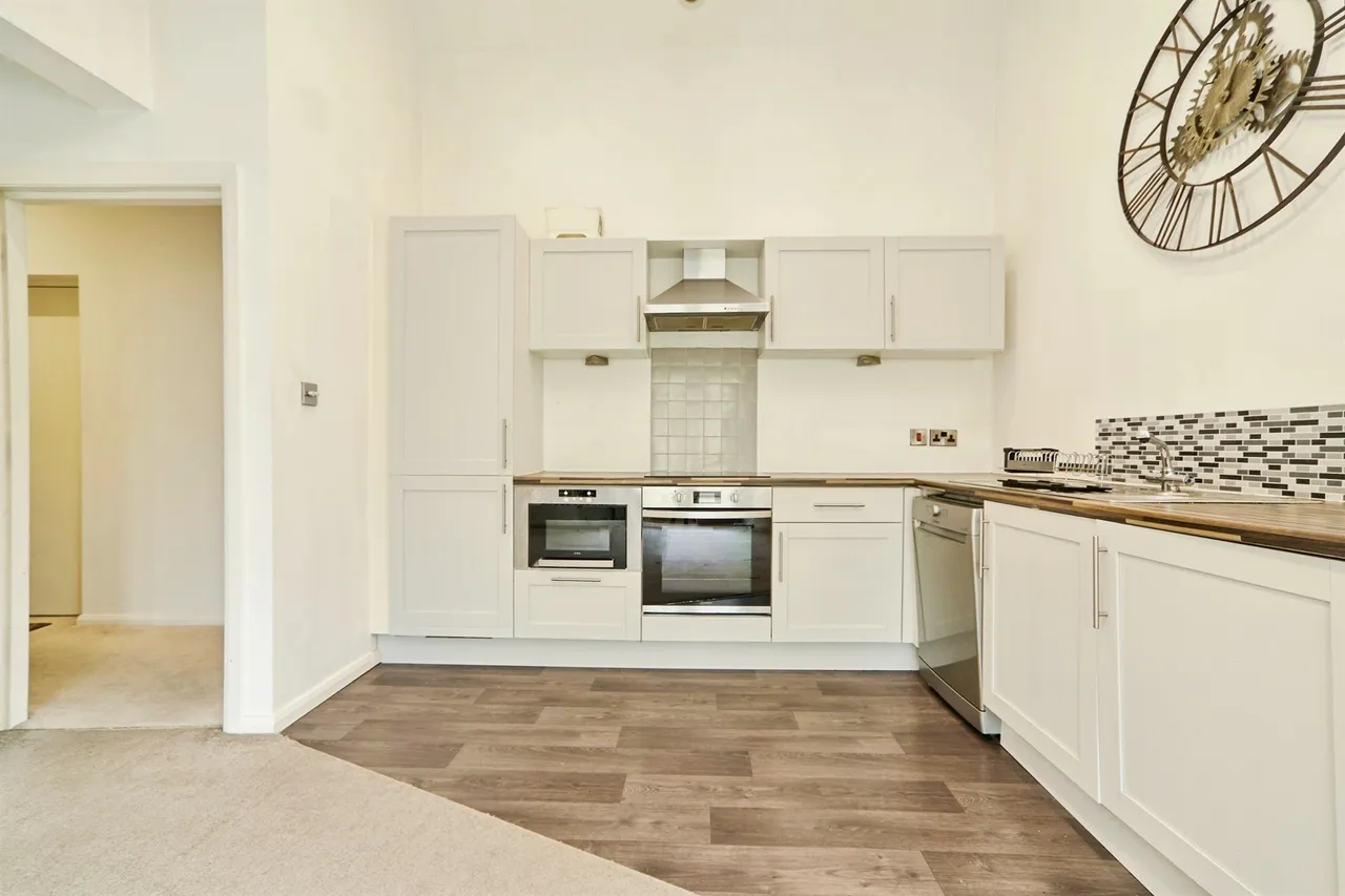 The Green, Bingley, BD16, photo 12