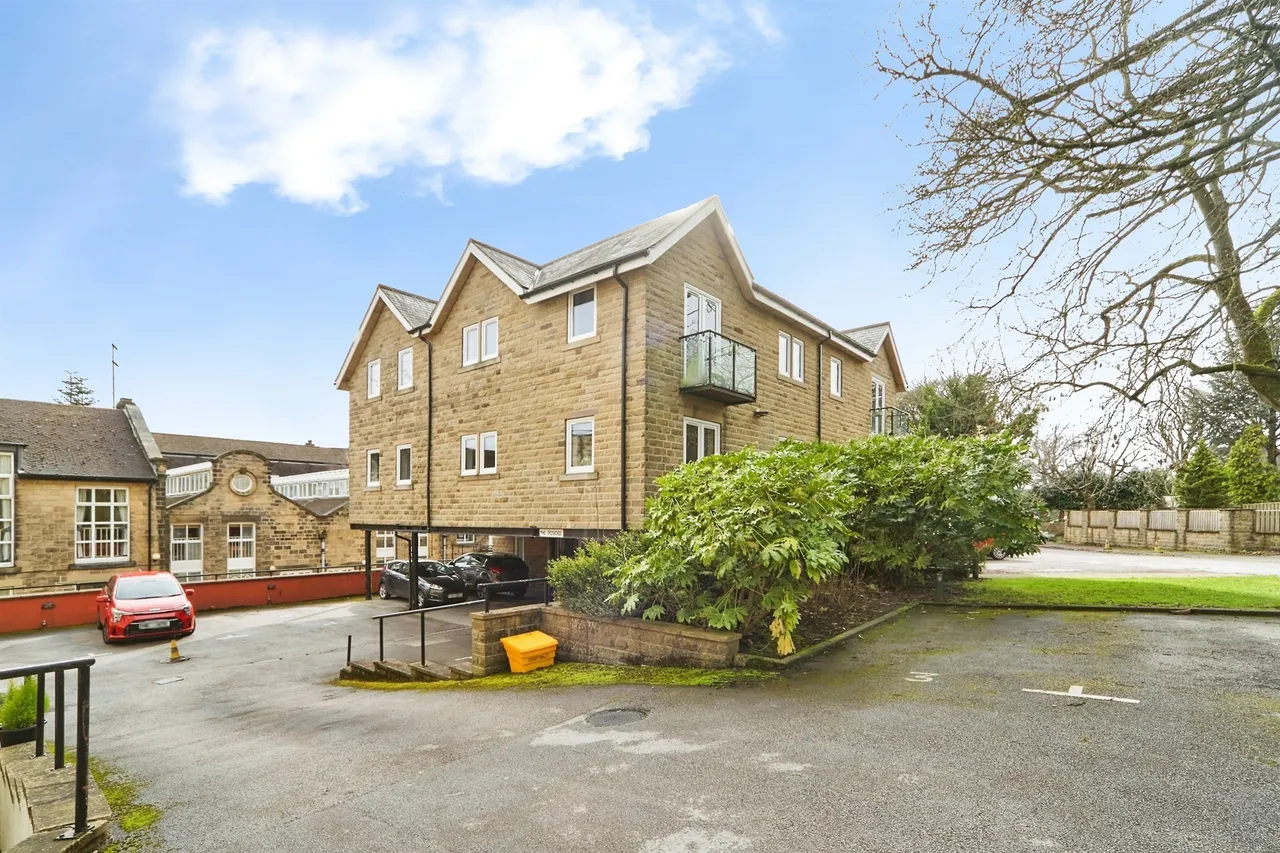 The Green, Bingley, BD16, photo 17