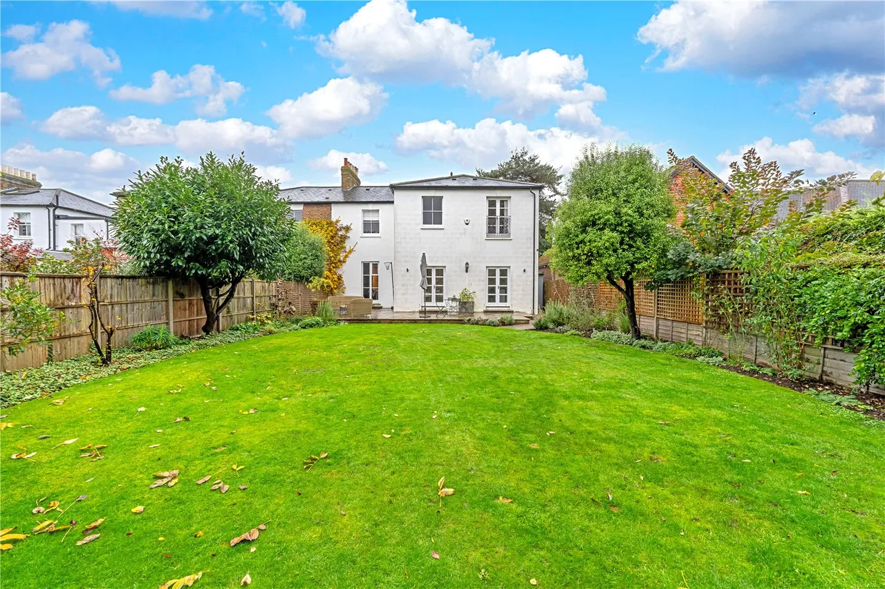 Nightingale Road, Hampton, TW12 3HX, photo 13