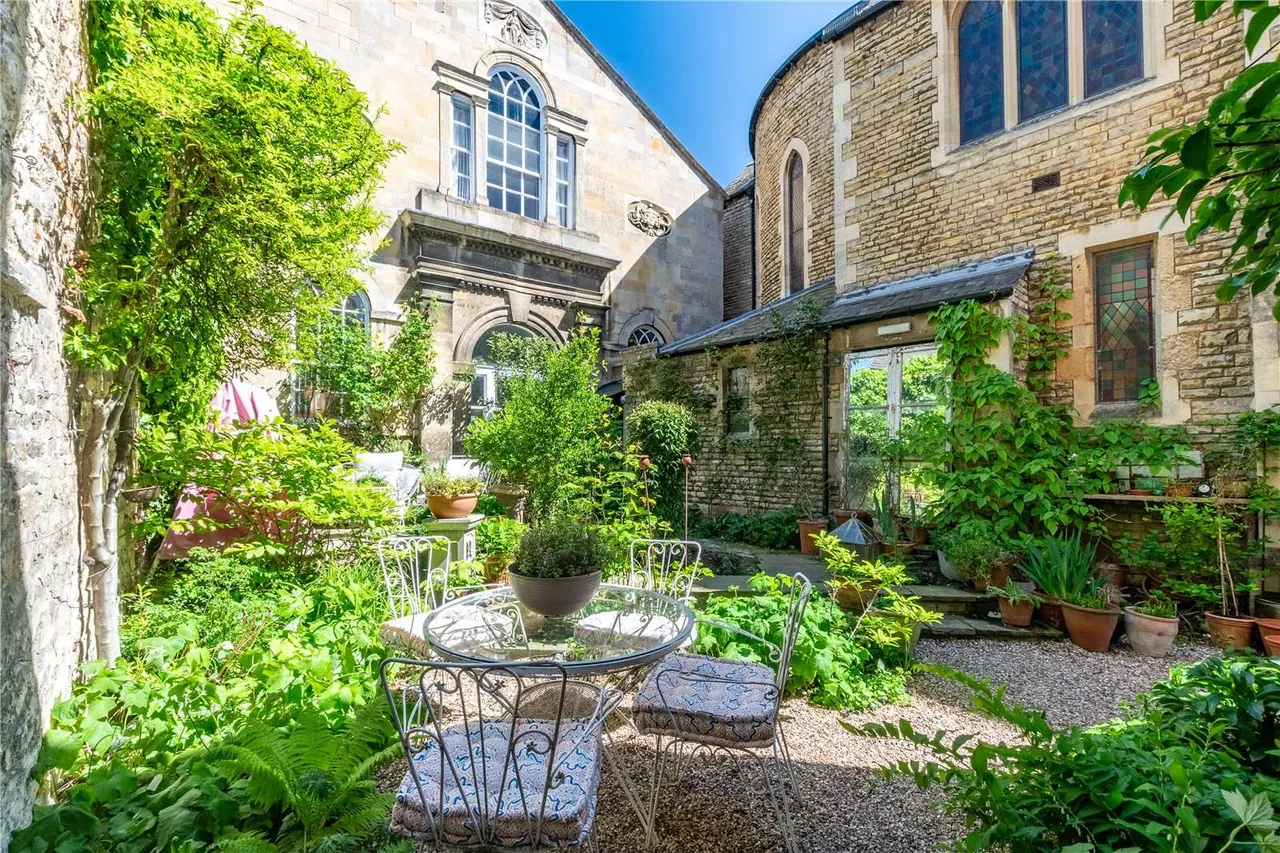 Barn Hill, Stamford, Lincolnshire, PE9 2AE, photo 3