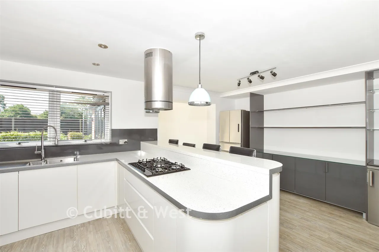 Pinova Close, Crawley, RH11, photo 3