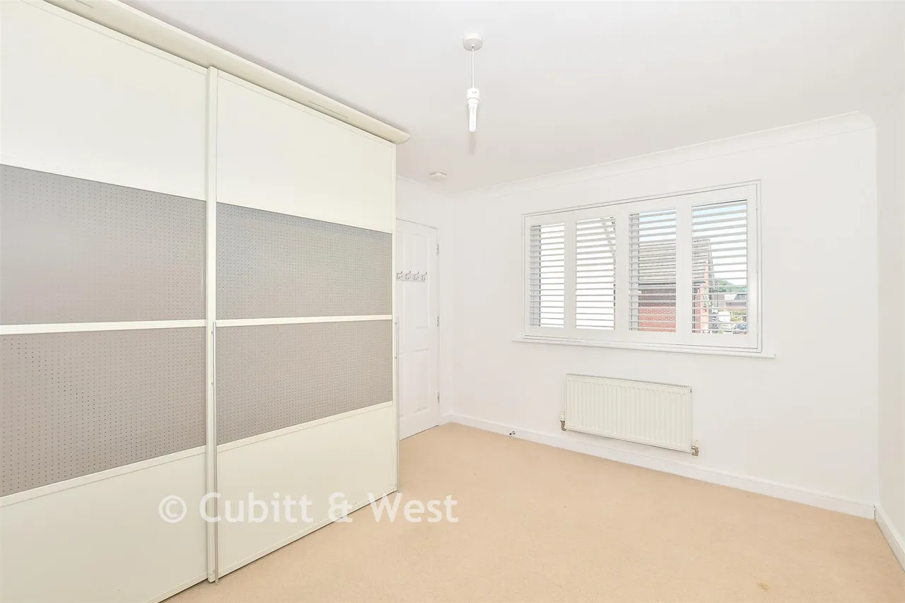 Pinova Close, Crawley, RH11, photo 11