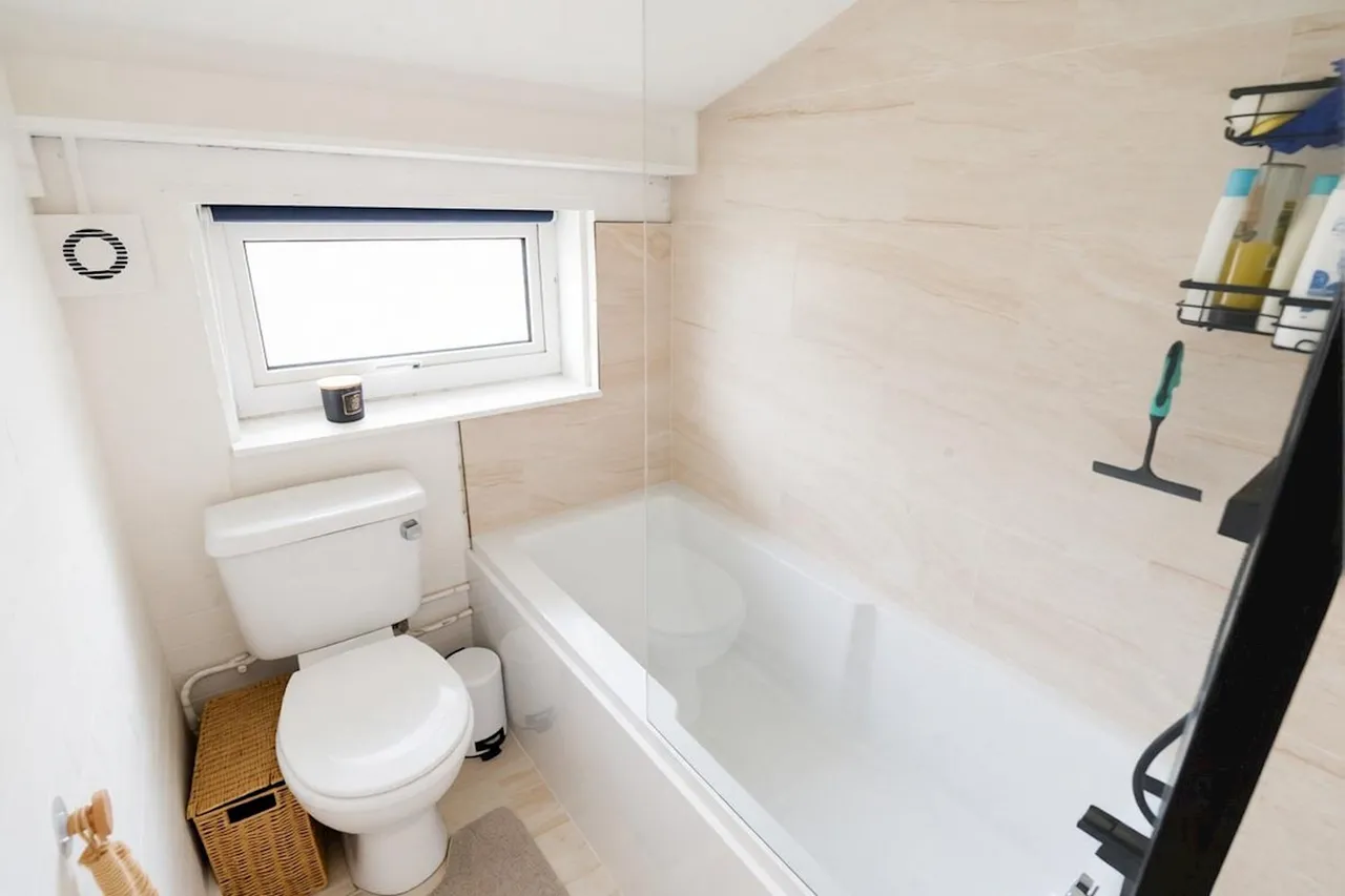 Glyn Terrace, Tredegar, photo 8