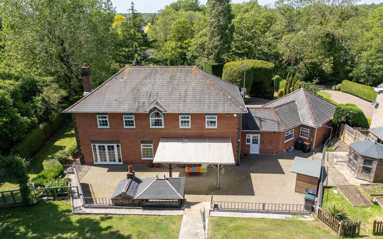 Brook Lane, Renhold, Bedford, photo 23