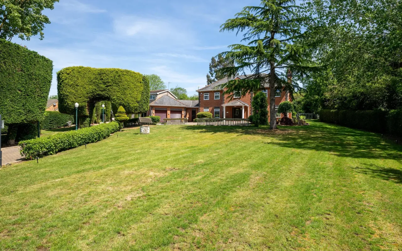 Brook Lane, Renhold, Bedford, photo 33