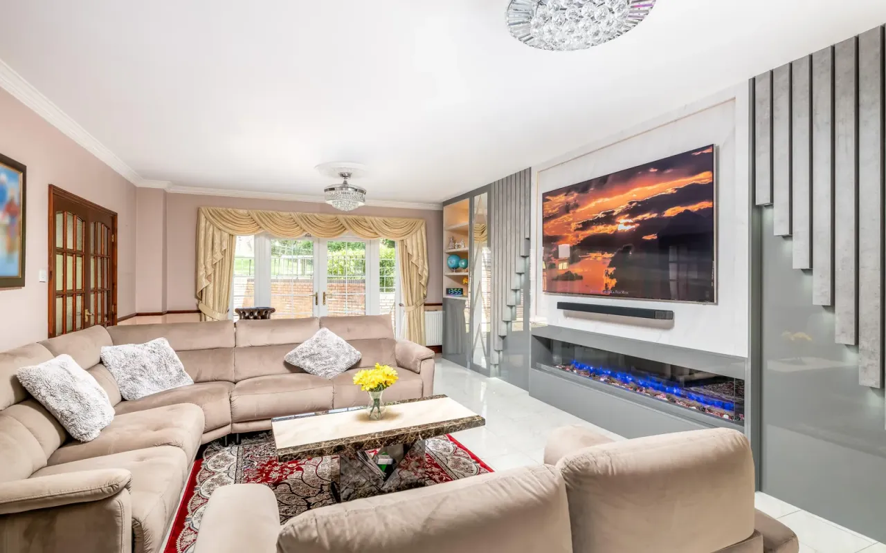 Brook Lane, Renhold, Bedford, photo 5