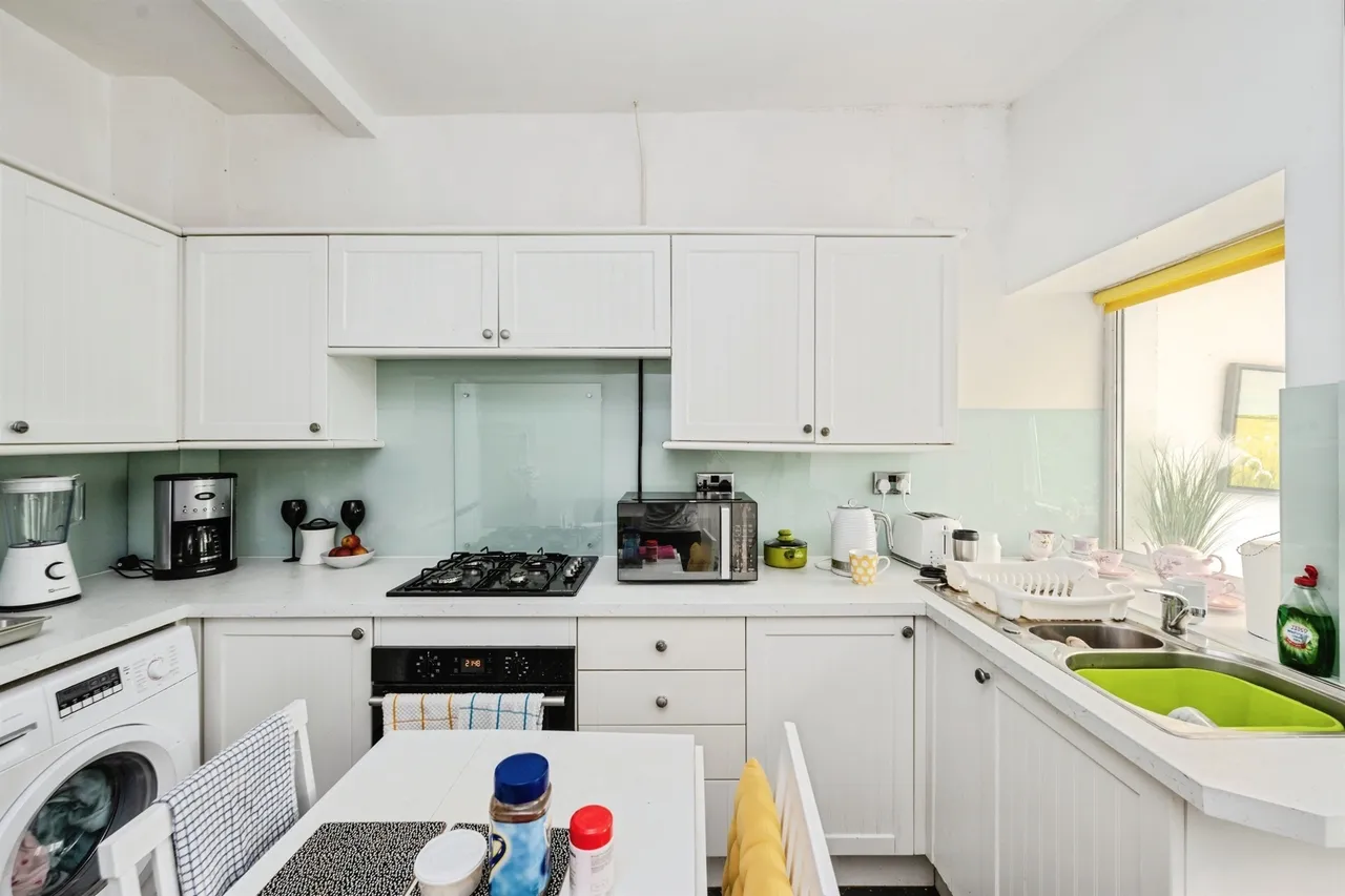 Wern Road, Swansea, SA9, photo 8