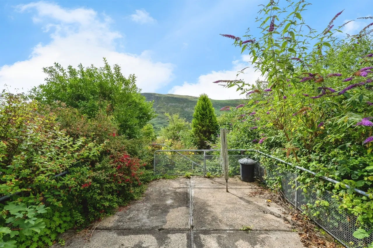 Wern Road, Swansea, SA9, photo 5