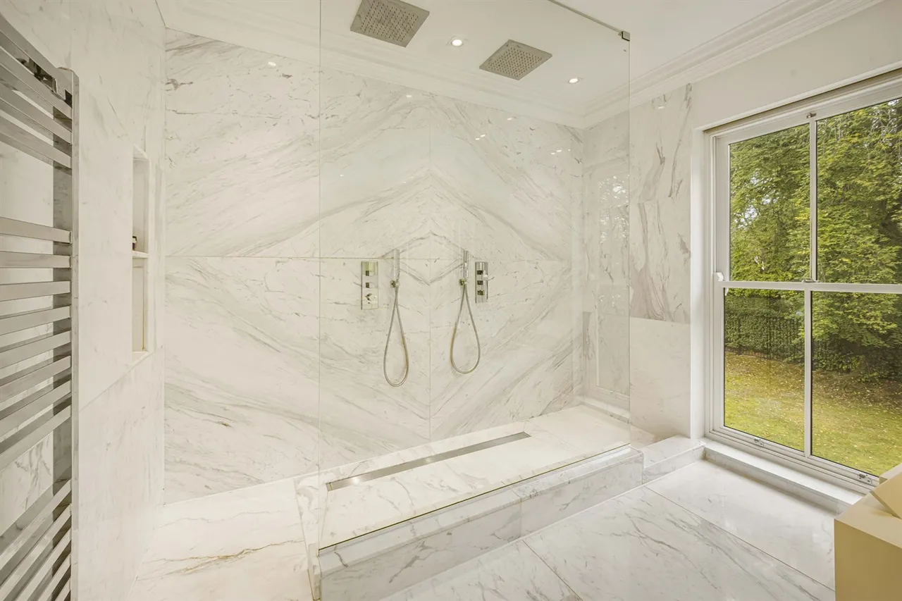 Hale, Altrincham, photo 15