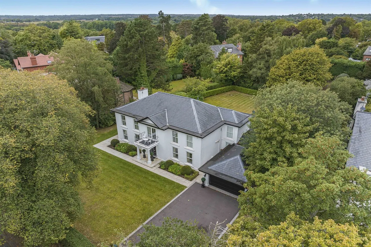 Hale, Altrincham, photo 25