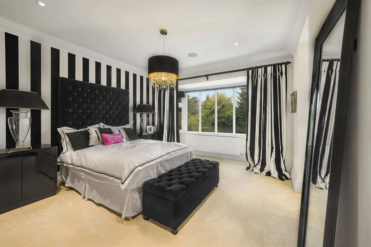 Hale, Altrincham, photo 9