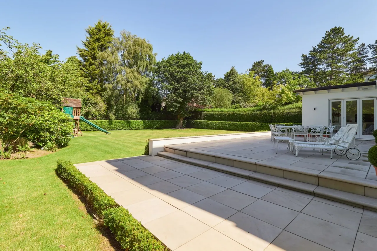 Hale, Altrincham, photo 18