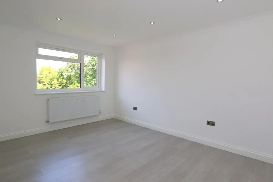 Cheam Road, Epsom, KT17, photo 3