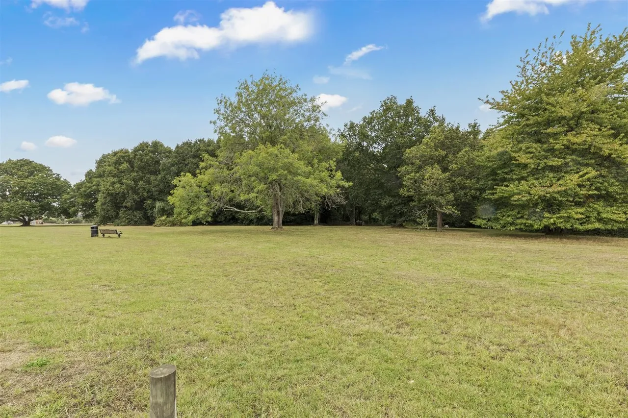 Commonside Downley, High Wycombe, HP13, photo 14