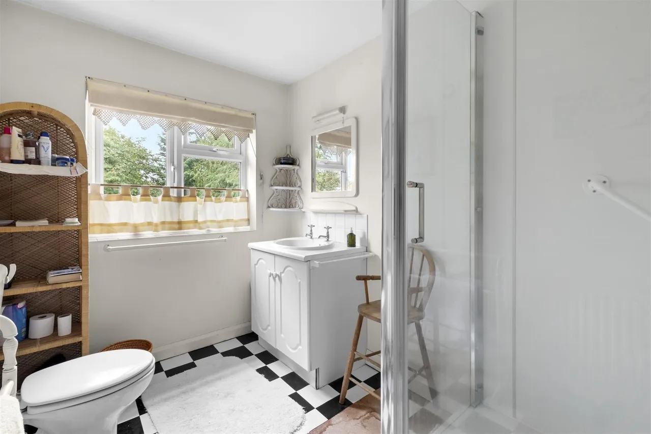 Commonside Downley, High Wycombe, HP13, photo 10
