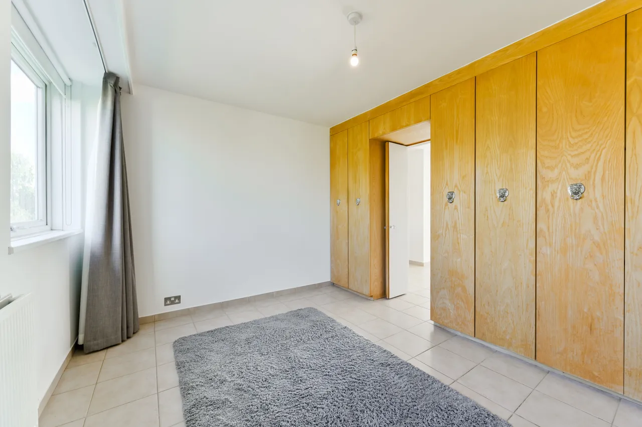 Brentford, TW8, photo 8