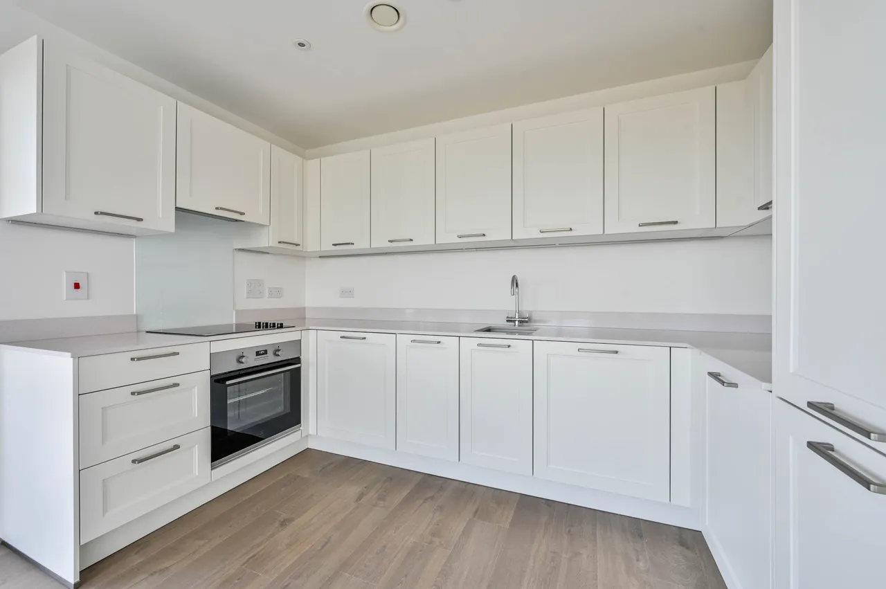 Flat 87, Rivulet Apartments, New Malden, photo 4