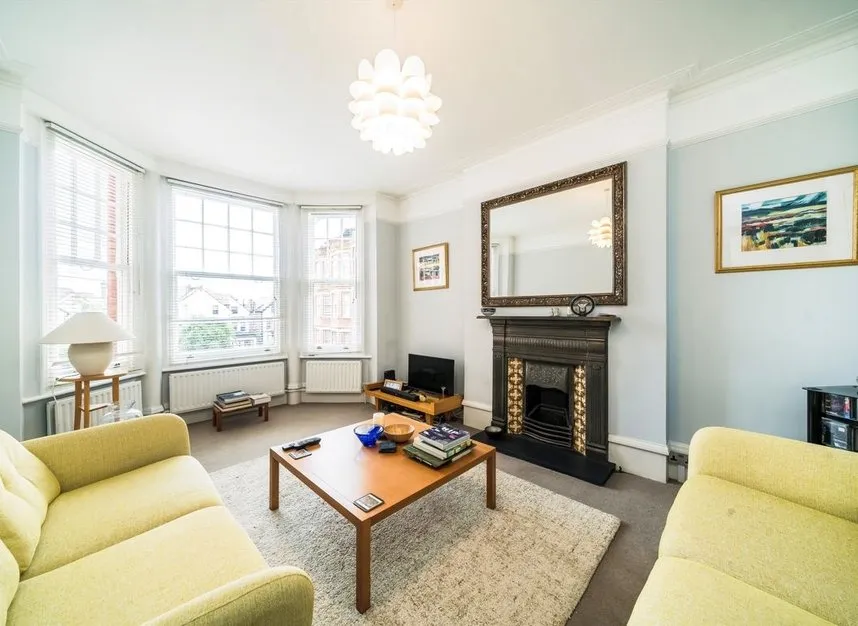 Sutton Court, Chiswick, W4, photo 2
