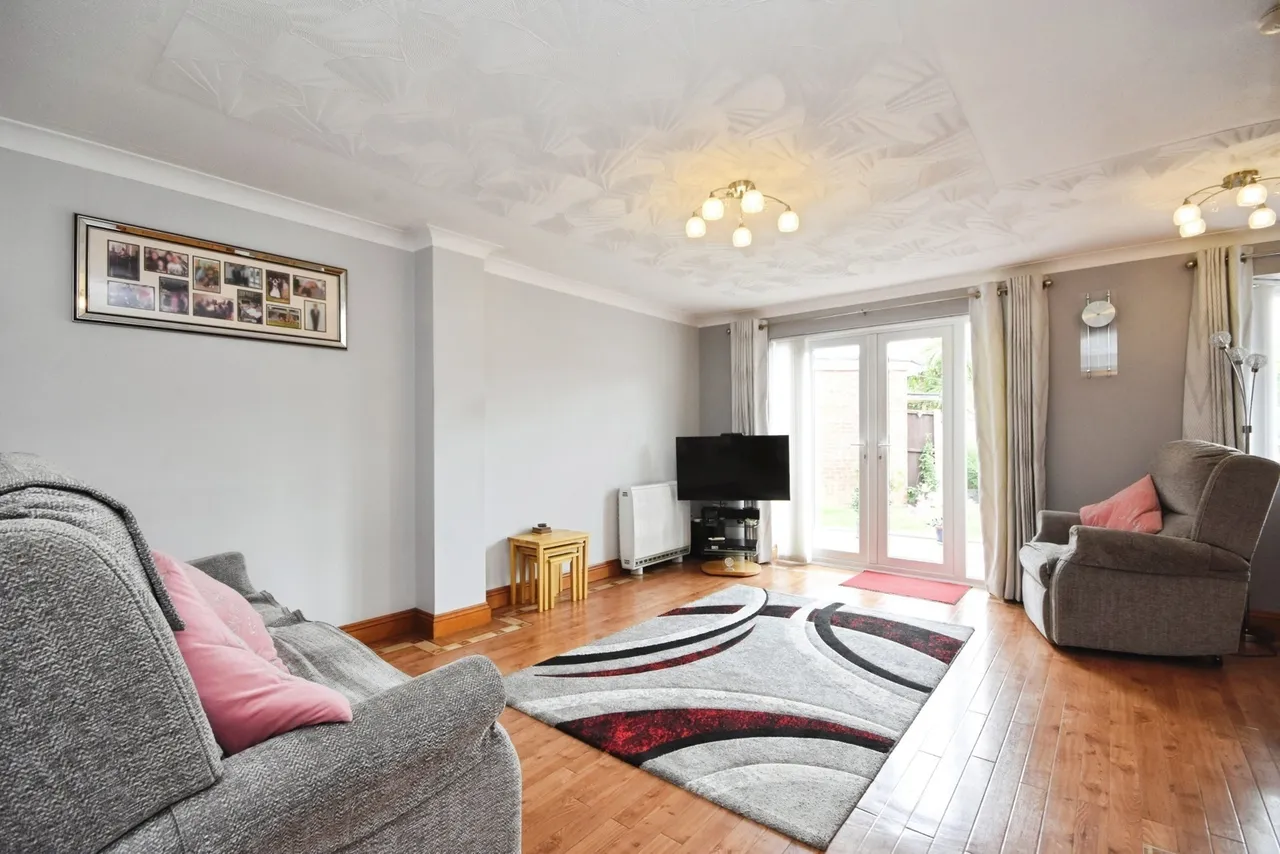 Langford Grove, Basildon, Essex, SS13, photo 2