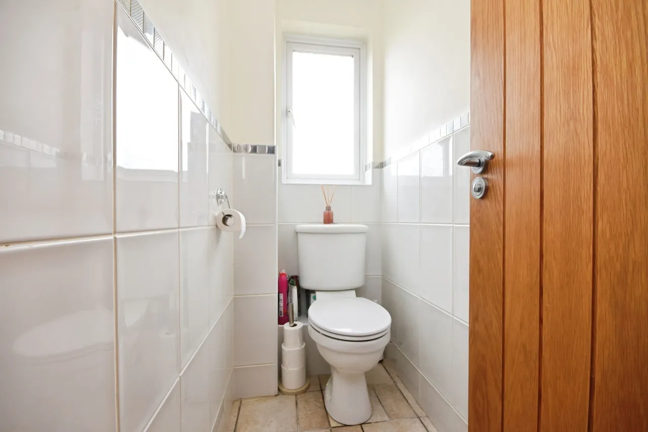 Langford Grove, Basildon, Essex, SS13, photo 11