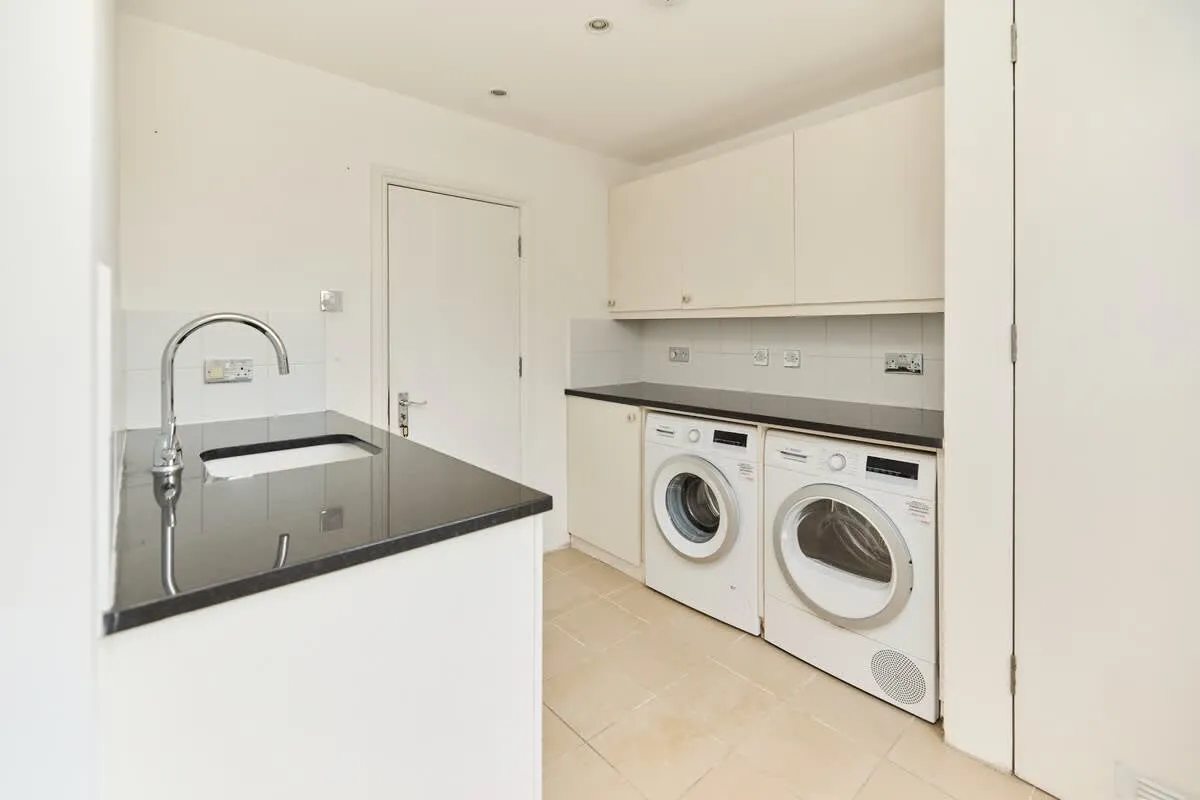 Rudall Crescent, NW3, photo 28